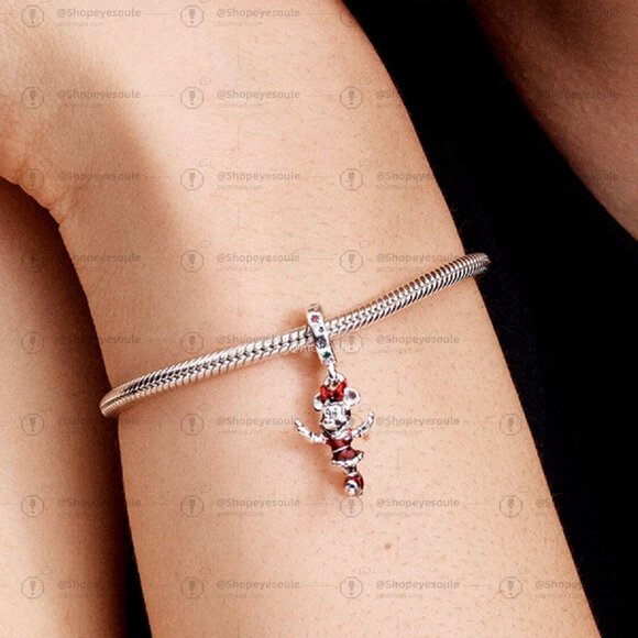 Pandora Minnie Mouse Ice Skating Dangle Charm - Picture 4 of 6